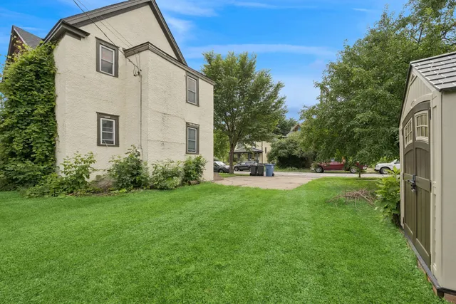$330,000 | 2224 North 4th Avenue, Minneapolis, MN 55405
