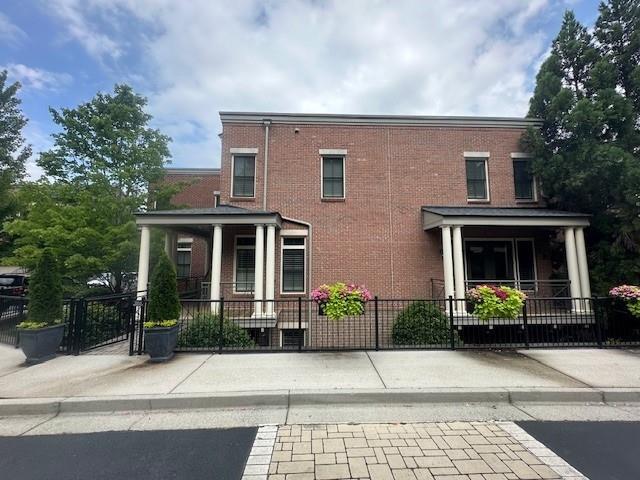 4664 Magnolia Commons  