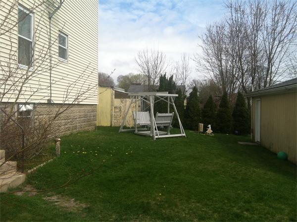 387 Tower Street Fall River, MA 02721 - Photo 3 of 7 Gallery Image 3