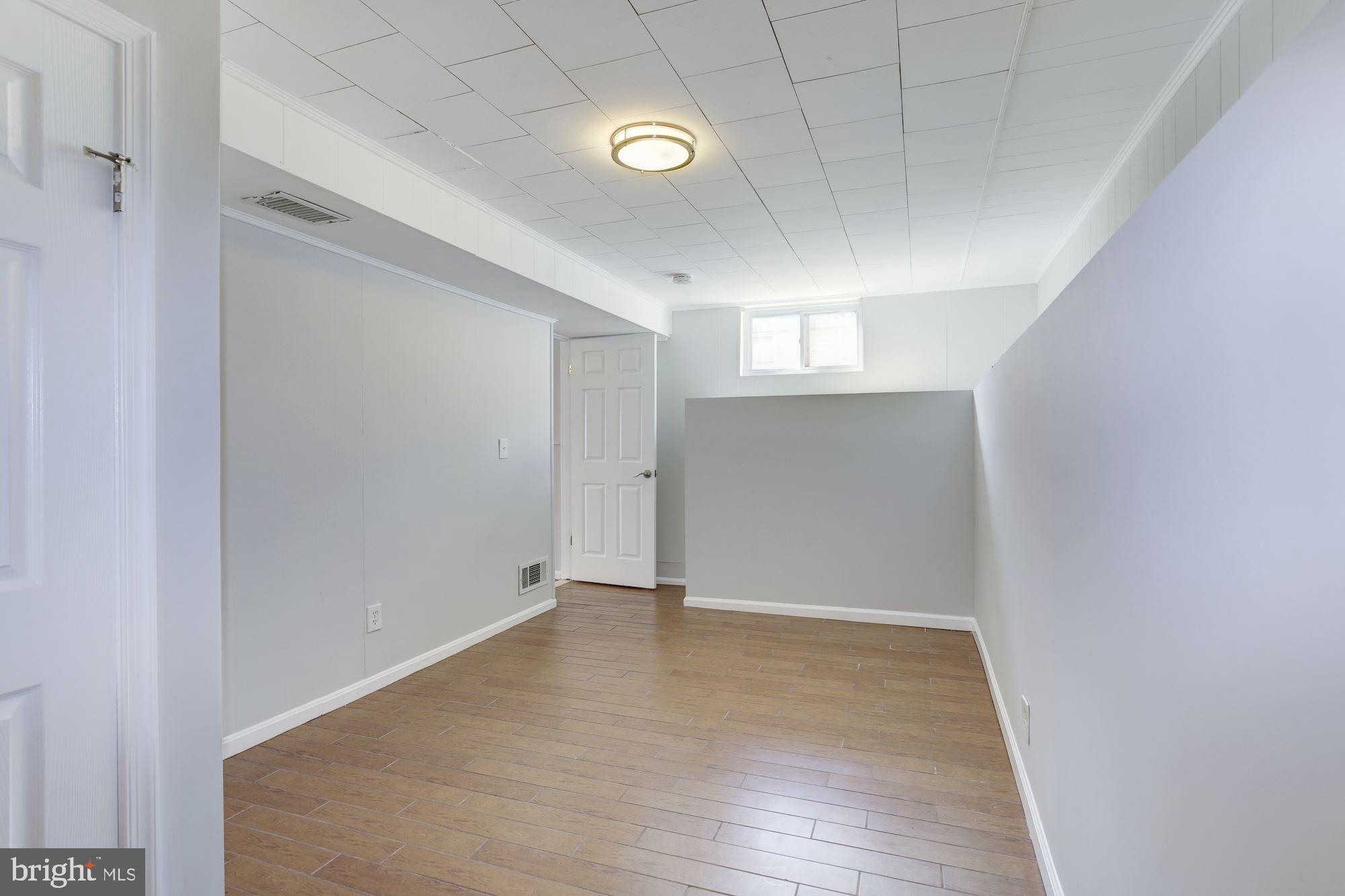 211 Adclare Road Rockville, MD 20850 - Photo 17 of 26 Gallery Image 17