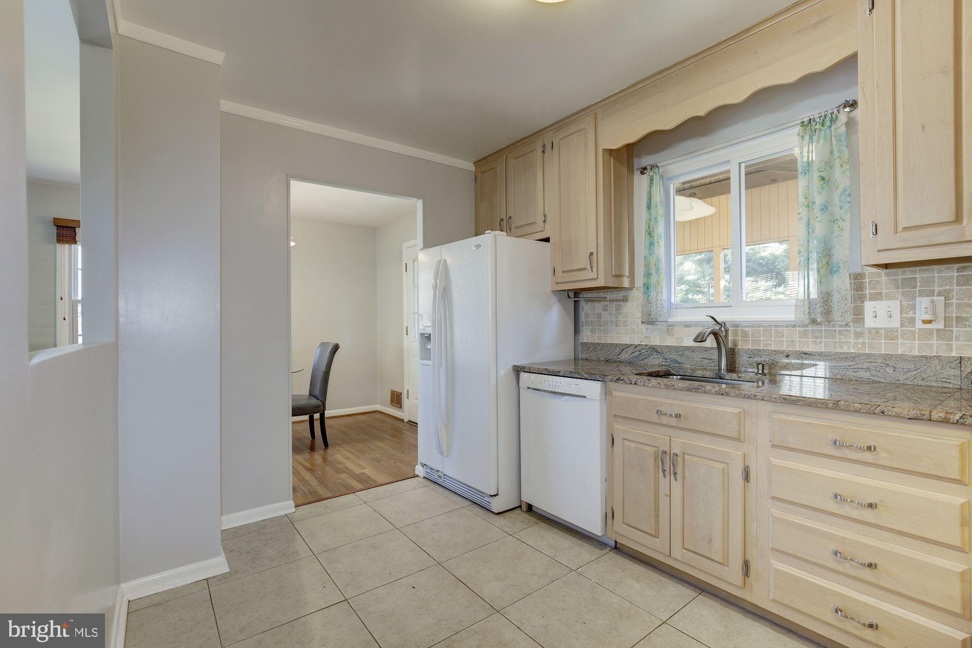 211 Adclare Road Rockville, MD 20850 - Photo 8 of 26 Gallery Image 8