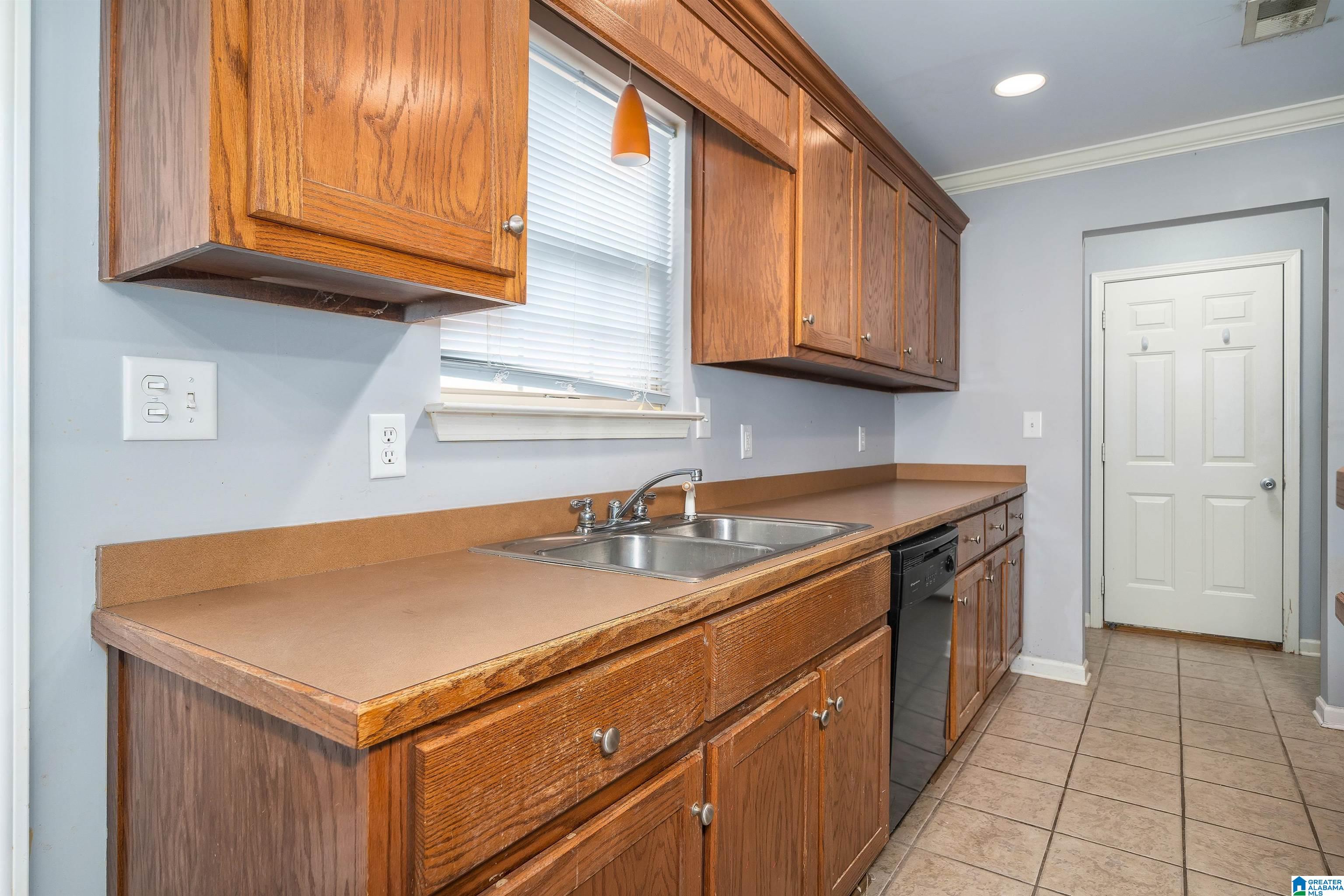 6734 Heaton Manor Pinson, AL 35126 - Photo 11 of 29
