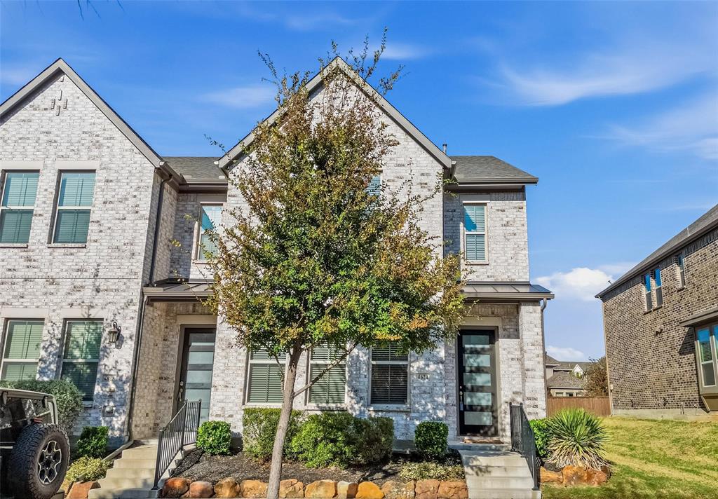 4624 Piedras Lanzar Drive McKinney, TX 75070 - Photo 2 of 20 front view of a house with a tree