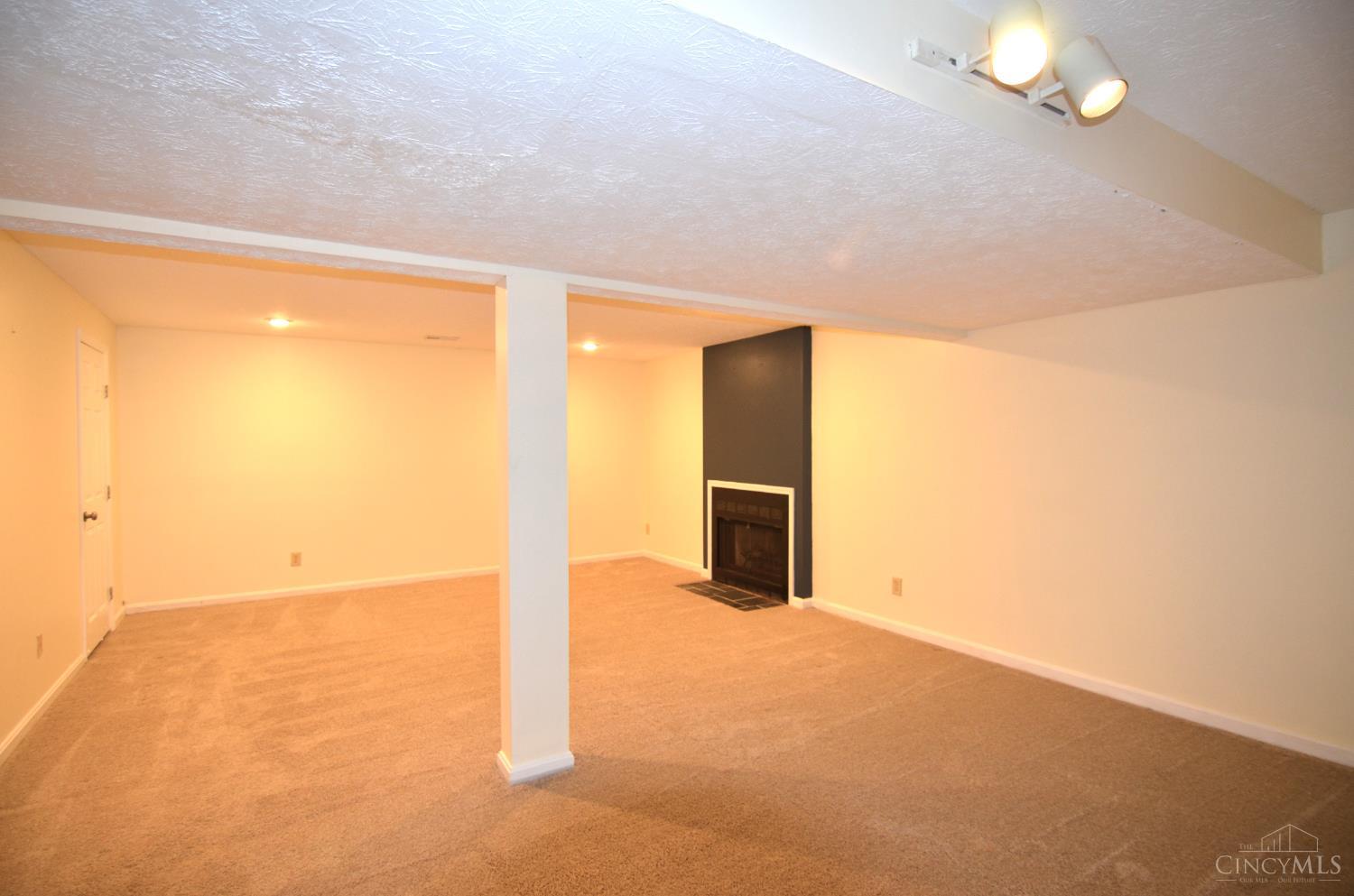 6355 Corbly Road, Unit 1 Cincinnati, OH 45230 - Photo 14 of 20 Gallery Image 14