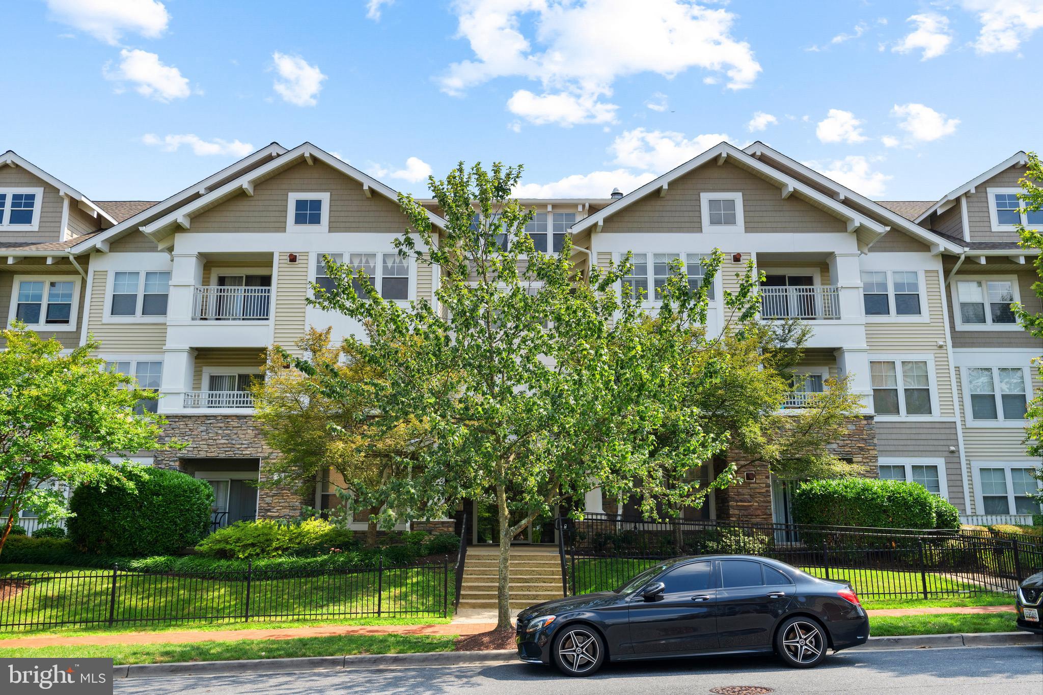 12832 Clarksburg Square Road, Unit 301 Clarksburg, MD 20871 - Photo 2 of 46