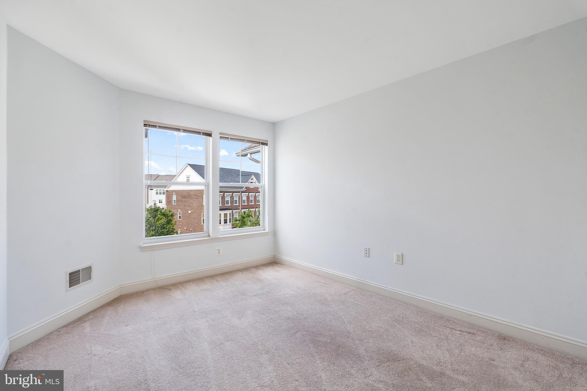 12832 Clarksburg Square Road, Unit 301 Clarksburg, MD 20871 - Photo 30 of 46