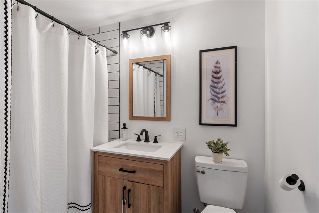 319 Chase Road Lunenburg, MA 01462 - Photo 15 of 30 Gallery Image 15