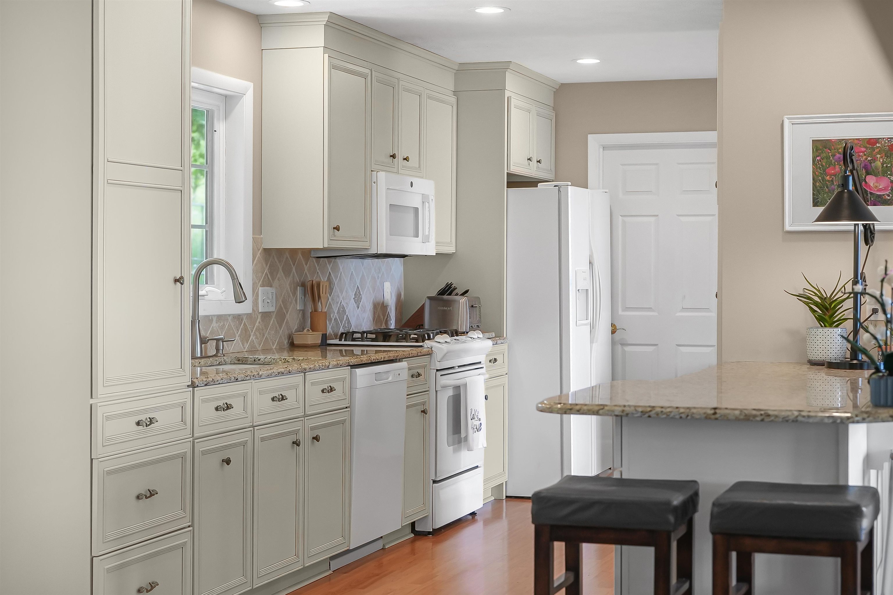 8729 Center Road Traverse City, MI 49686 - Photo 27 of 96 Gallery Image 27