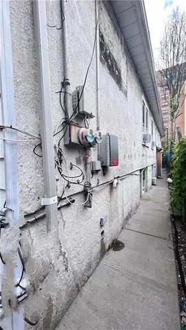 $849,000 | 12 Brighton 3rd Road | Brighton Beach