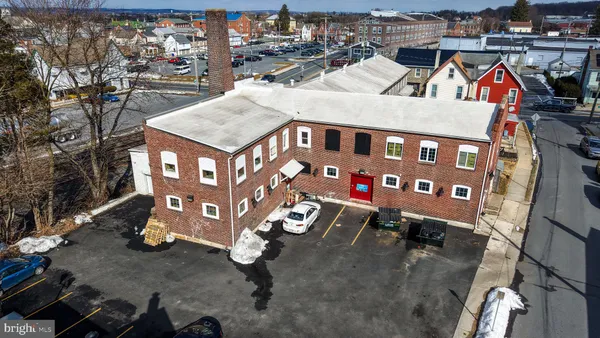 $650,000 | 102 South Richmond Street, Fleetwood, PA 19522
