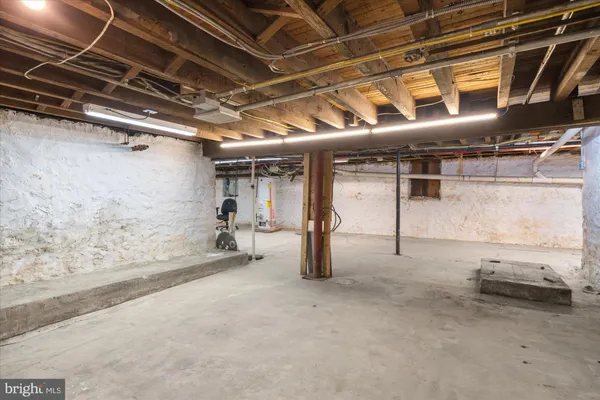 $650,000 | 102 South Richmond Street, Fleetwood, PA 19522