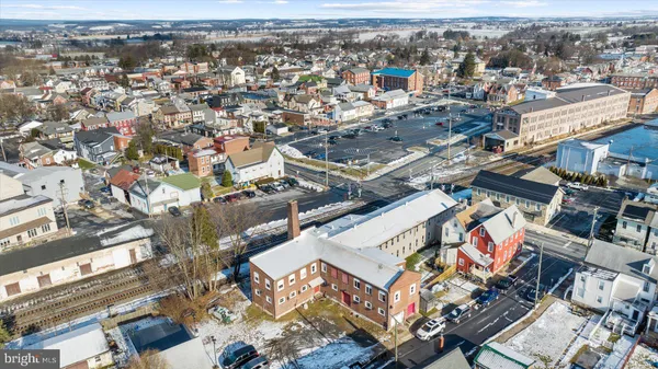 $650,000 | 102 South Richmond Street, Fleetwood, PA 19522