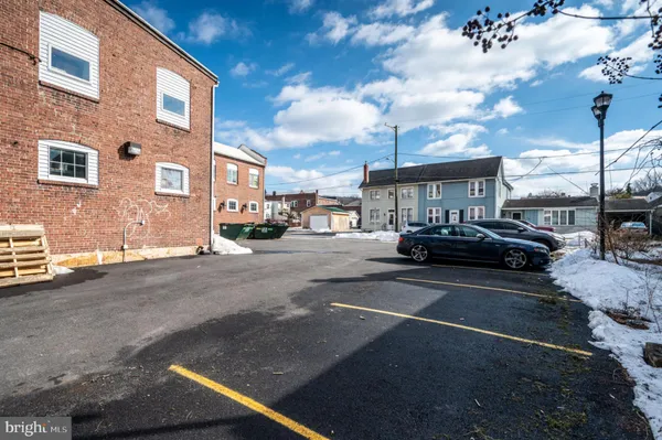 $650,000 | 102 South Richmond Street, Fleetwood, PA 19522