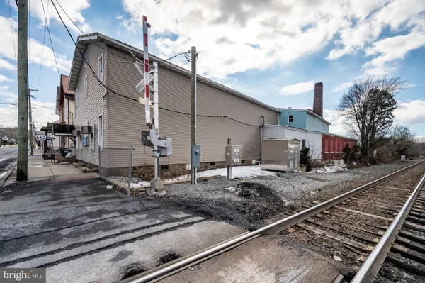 $650,000 | 102 South Richmond Street, Fleetwood, PA 19522