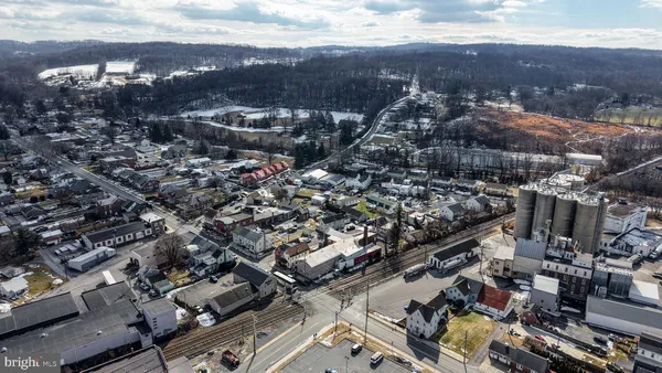 $650,000 | 102 South Richmond Street, Fleetwood, PA 19522