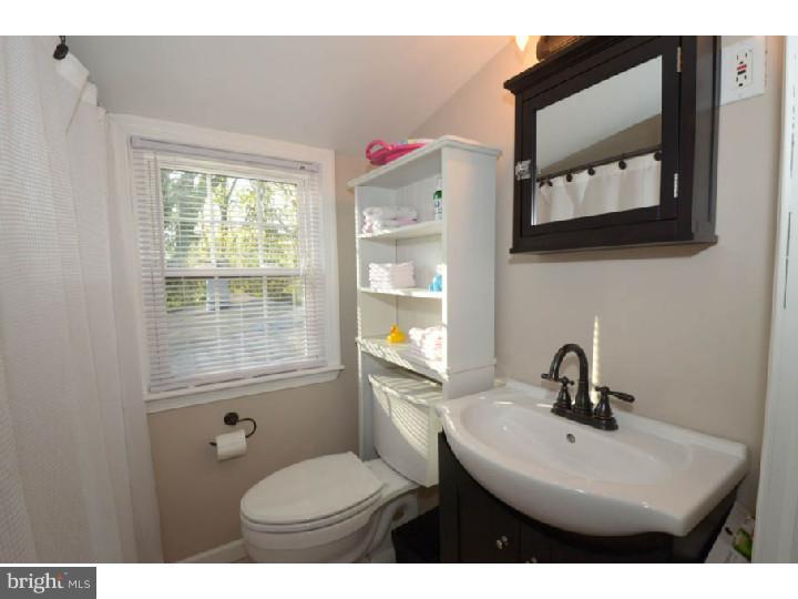 155 Ridgefield Road Newtown Square, PA 19073 - Photo 16 of 23 Bathroom