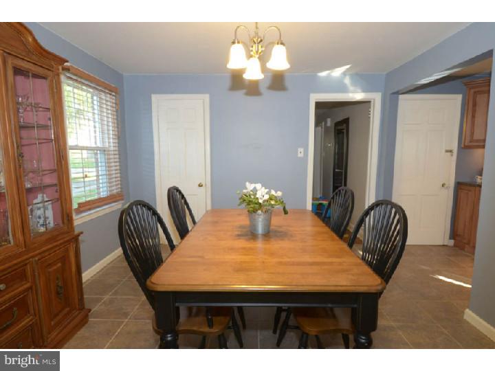 155 Ridgefield Road Newtown Square, PA 19073 - Photo 8 of 23 Breakfast Room