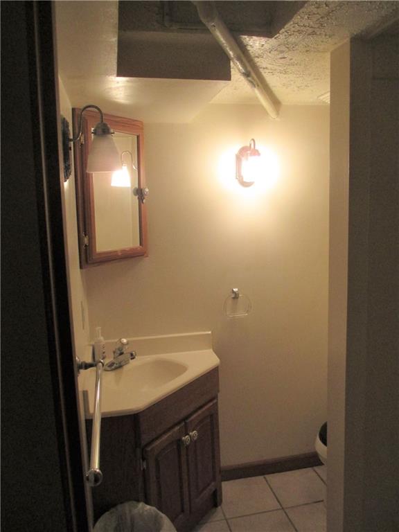 225 S Trail Butler, PA 16002 - Photo 15 of 17