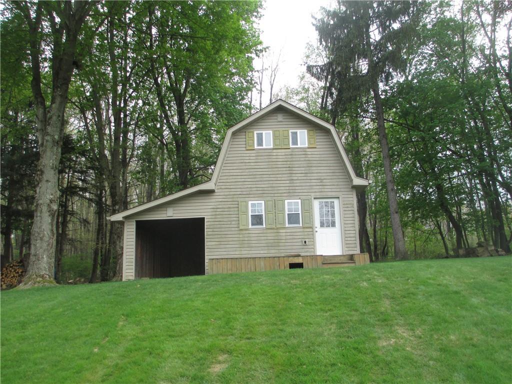 225 S Trail Butler, PA 16002 - Photo 4 of 17