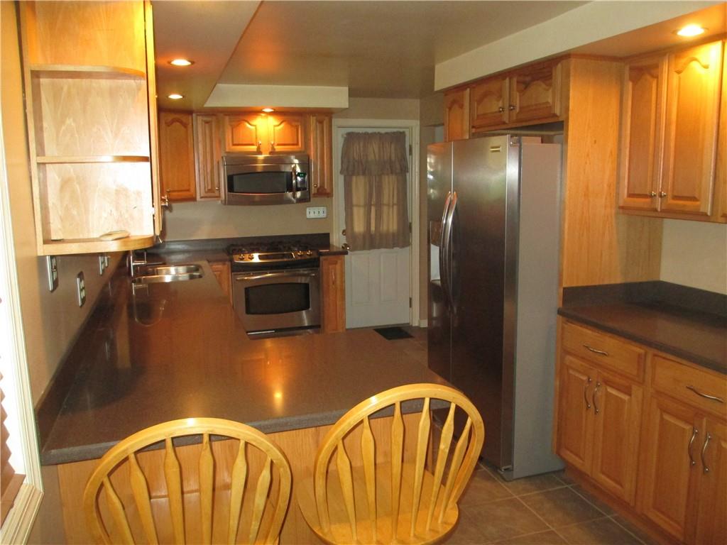 225 S Trail Butler, PA 16002 - Photo 7 of 17