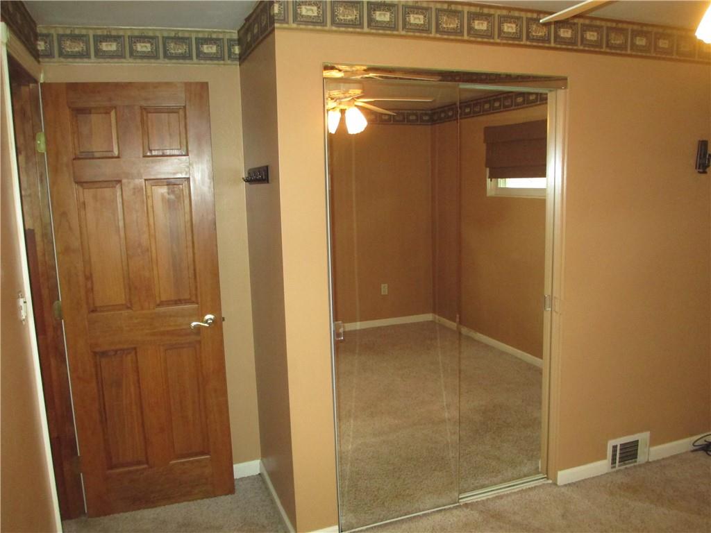 225 S Trail Butler, PA 16002 - Photo 9 of 17