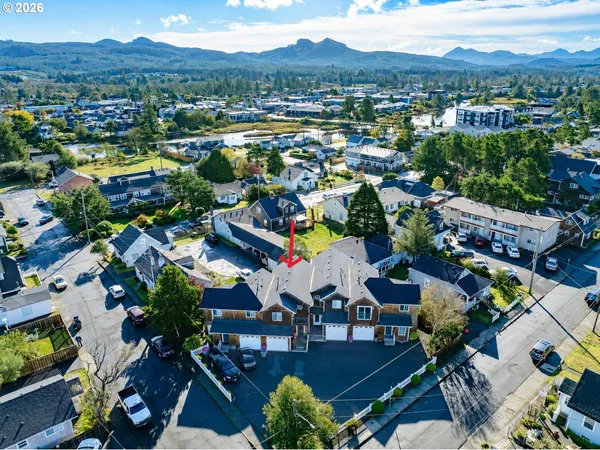 $529,000 | 303 Avenue C, Seaside, OR 97138