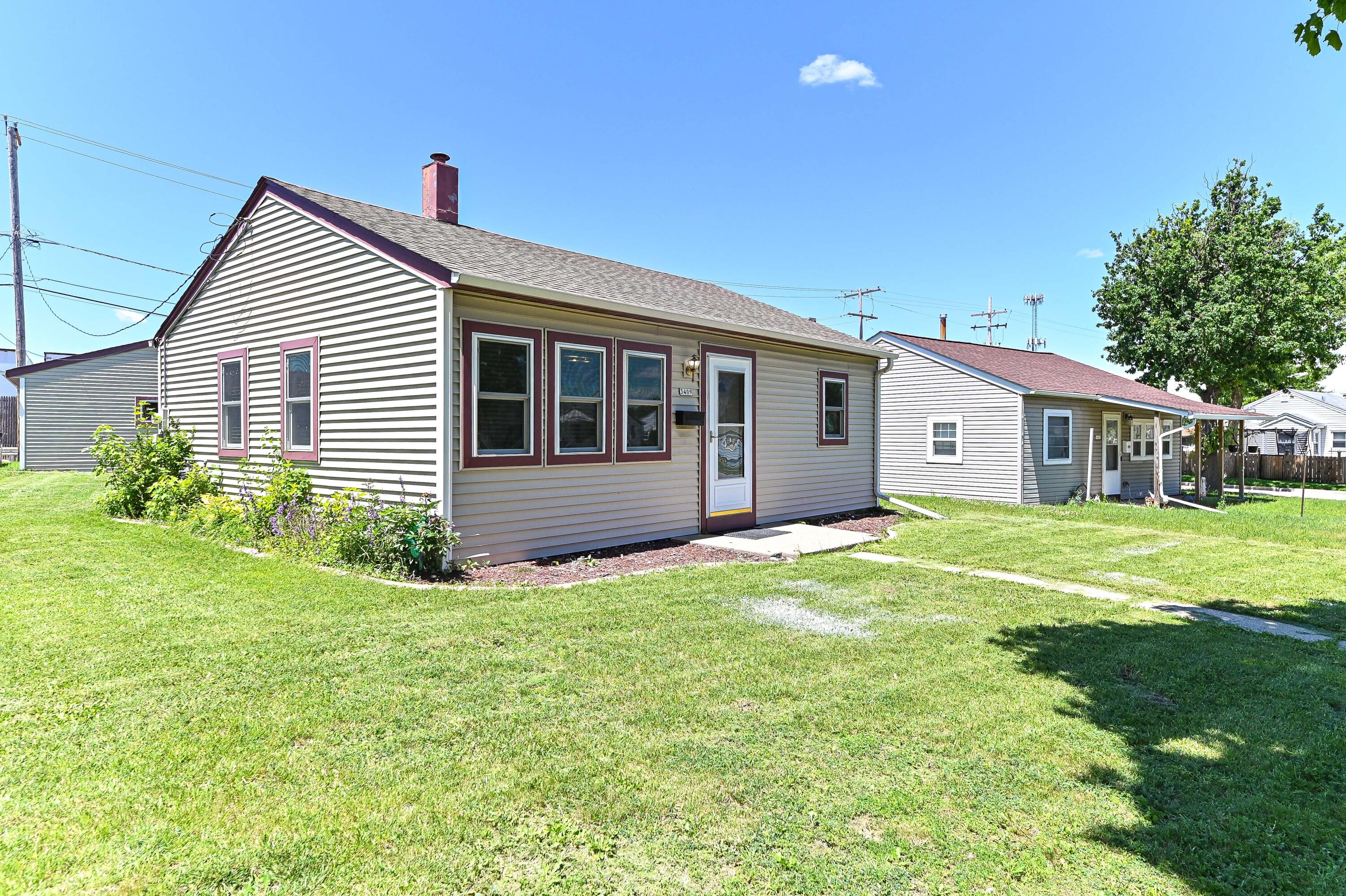 3409 South 20th Street Milwaukee, WI 53215 - Photo 2 of 28 s 20th-2