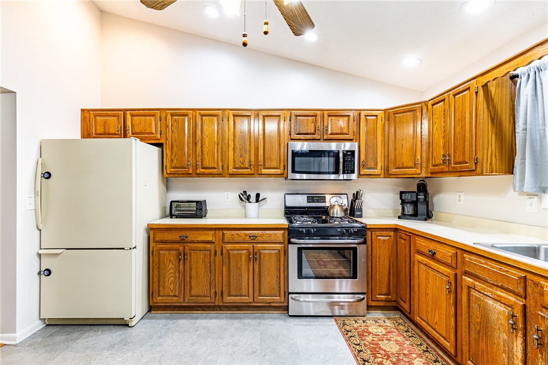 1305 Whalen Road Penfield, NY 14526 - Photo 15 of 44