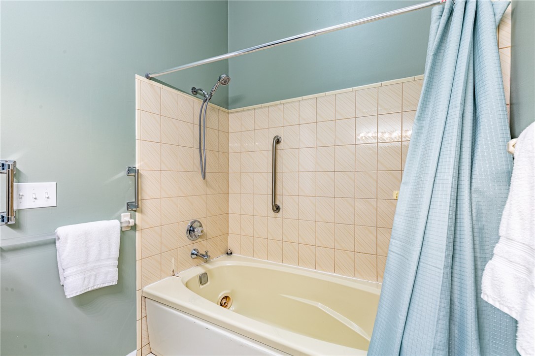 1305 Whalen Road Penfield, NY 14526 - Photo 39 of 44