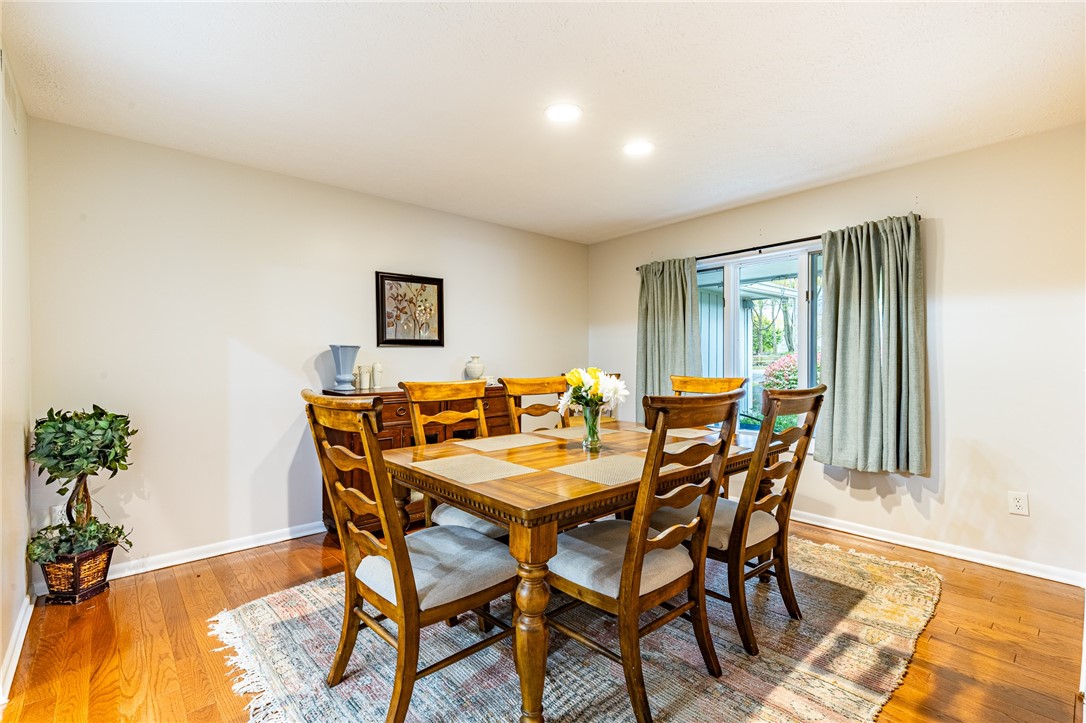 1305 Whalen Road Penfield, NY 14526 - Photo 9 of 44