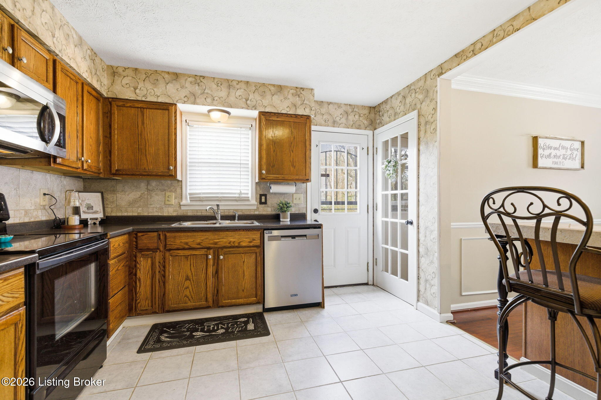 9710 Fairground Road Louisville, KY 40291 - Photo 11 of 37 9710 Fairground Rd-19