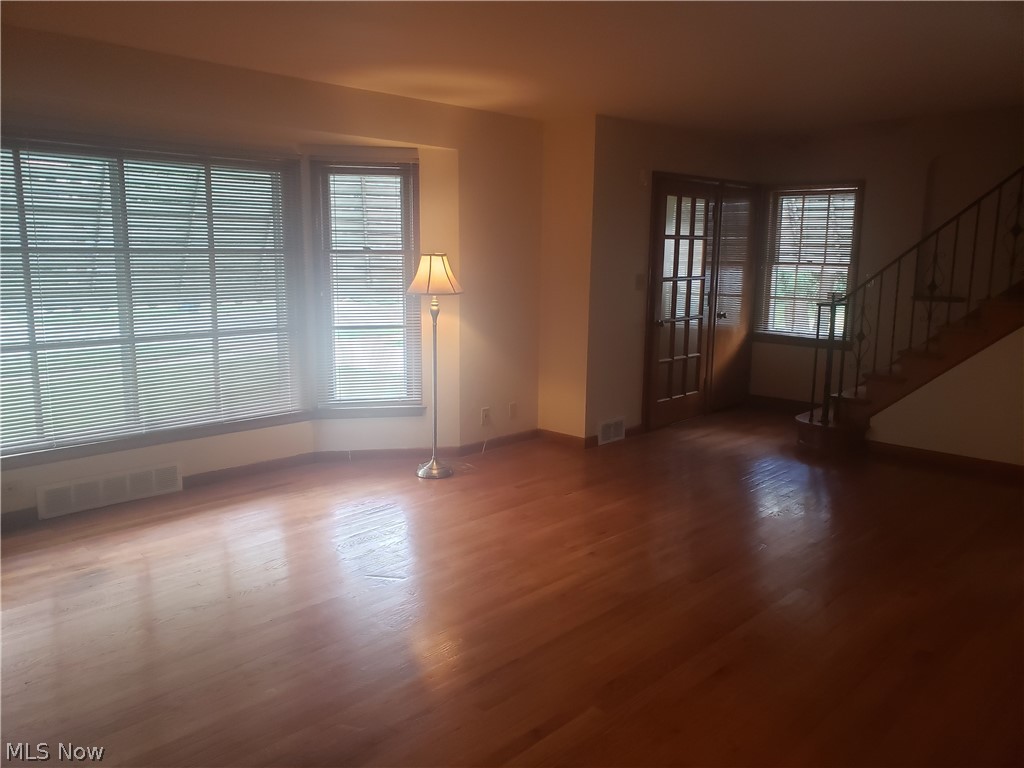 3012 Ripley Road Cleveland, OH 44120 - Photo 10 of 34