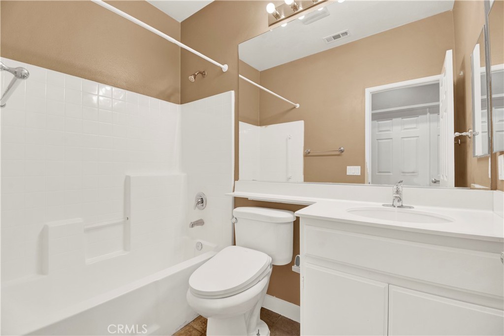 768 Moonlight Court Banning, CA 92220 - Photo 35 of 70 Guest Bathroom