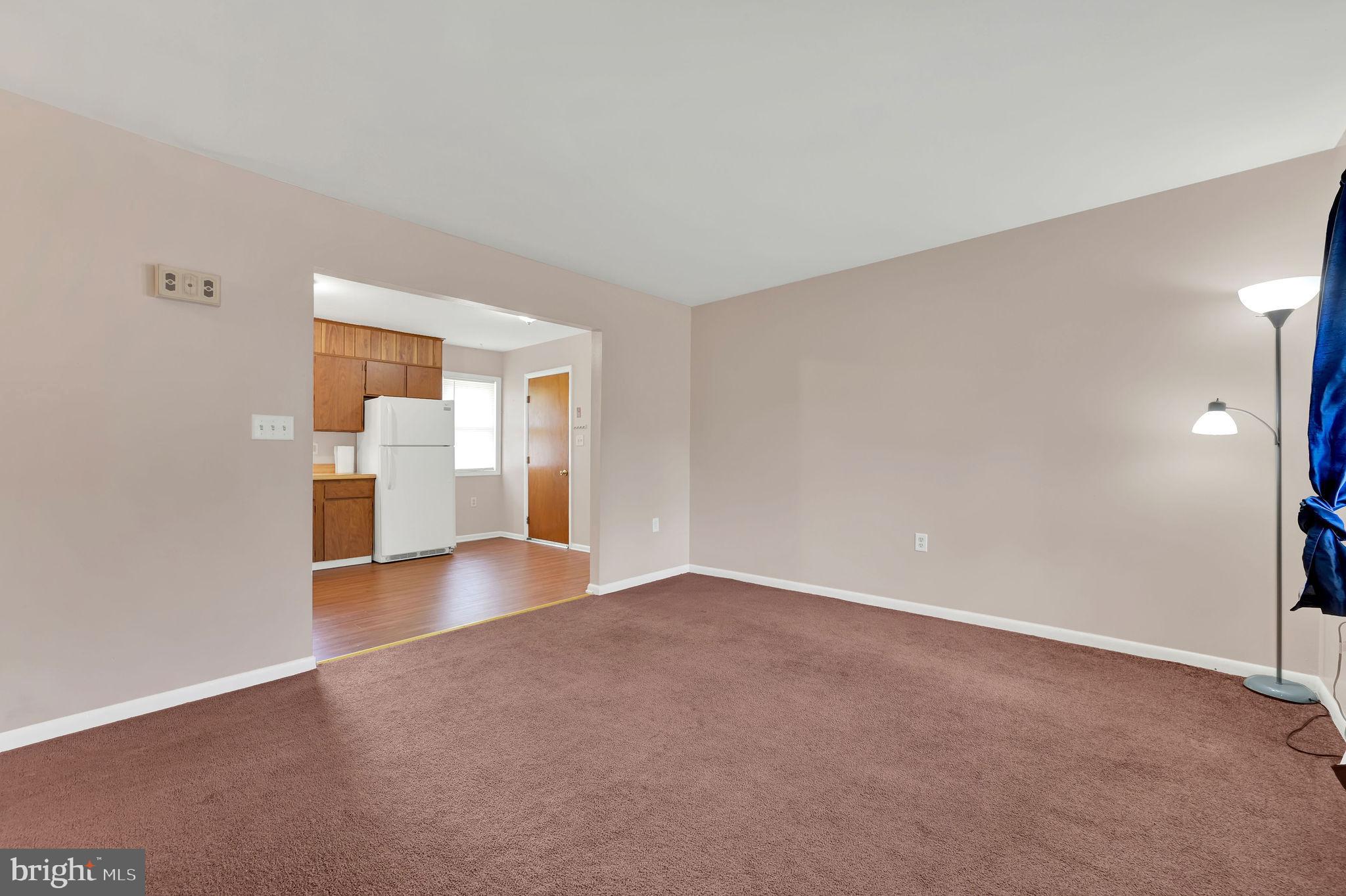 511 Sunset Road Dover, DE 19901 - Photo 4 of 17 Living Room