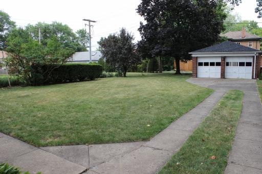 491 Longcommon Road Riverside, IL 60546 - Photo 2 of 12