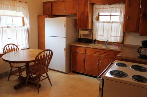 491 Longcommon Road Riverside, IL 60546 - Photo 7 of 12
