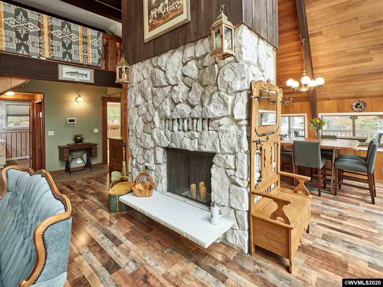 14915 Quall Road Northeast Silverton, OR 97381 - Photo 7 of 42