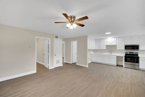$1,600 | 709 George Hopper Road, Midlothian, TX 76065