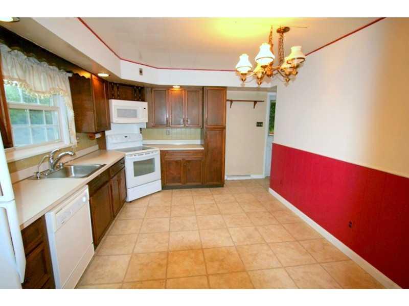 245 Blacks Woods Road Freedom, PA 15042 - Photo 6 of 24 Kitchen.
