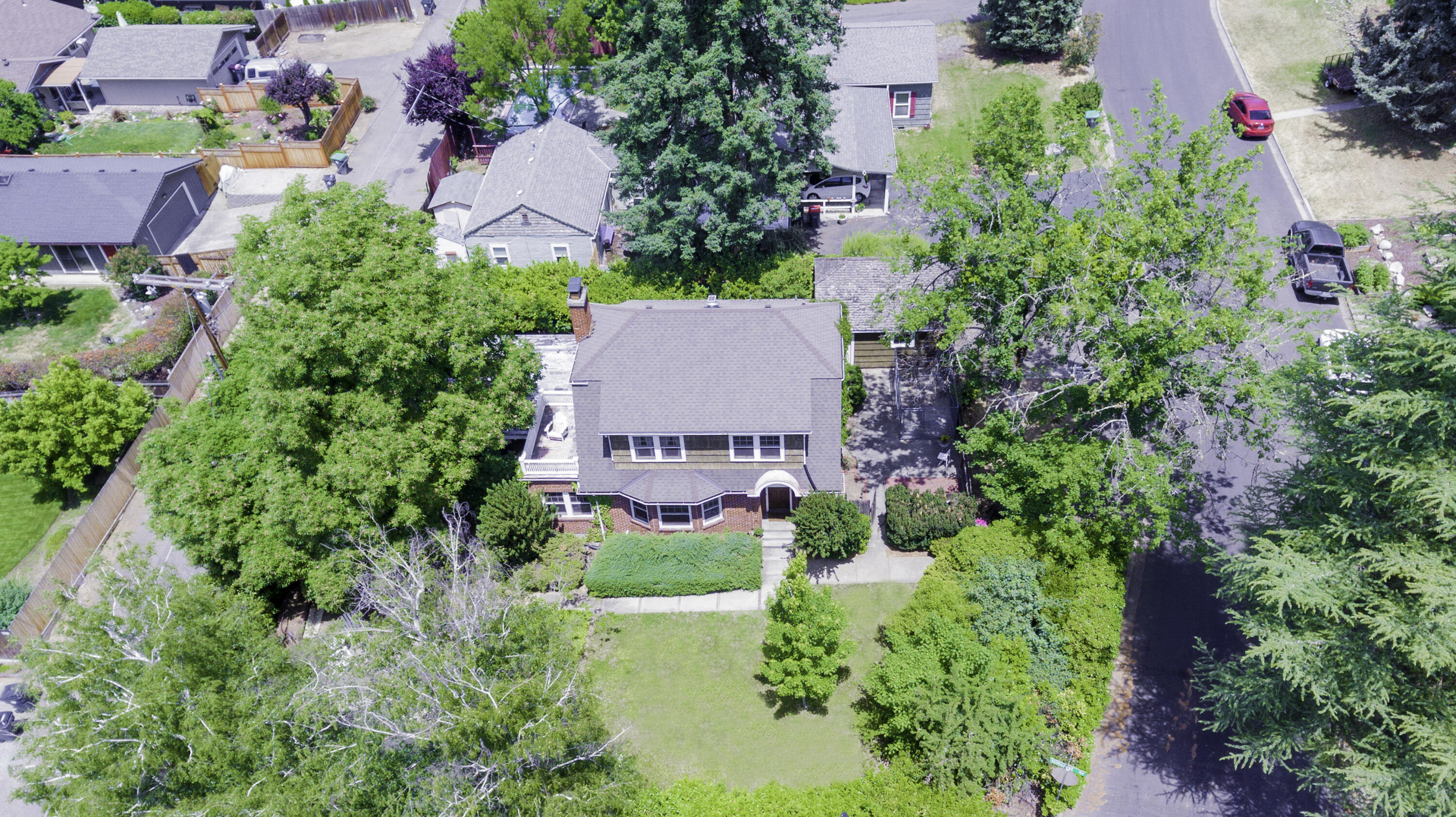 2419 Hillcrest Road Medford, OR 97504 - Photo 58 of 63 DJI_0071-Edit-Edit