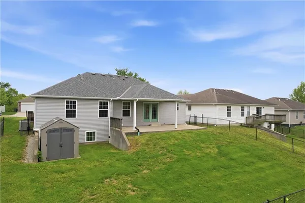 $350,000 | 715 Iron Horse Drive, Warrensburg, MO 64093