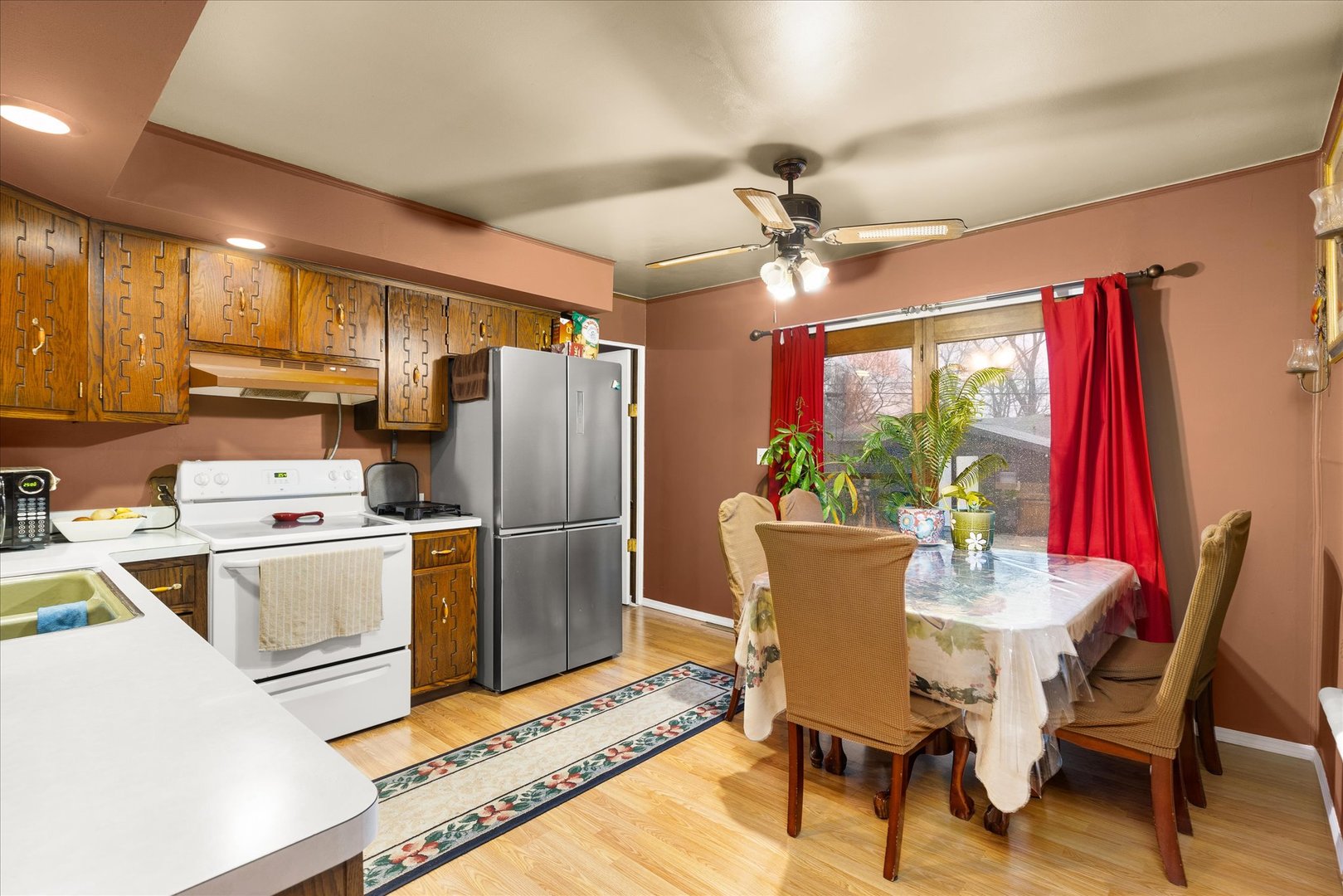 403 South Reedwood Drive Joliet, IL 60436 - Photo 12 of 35