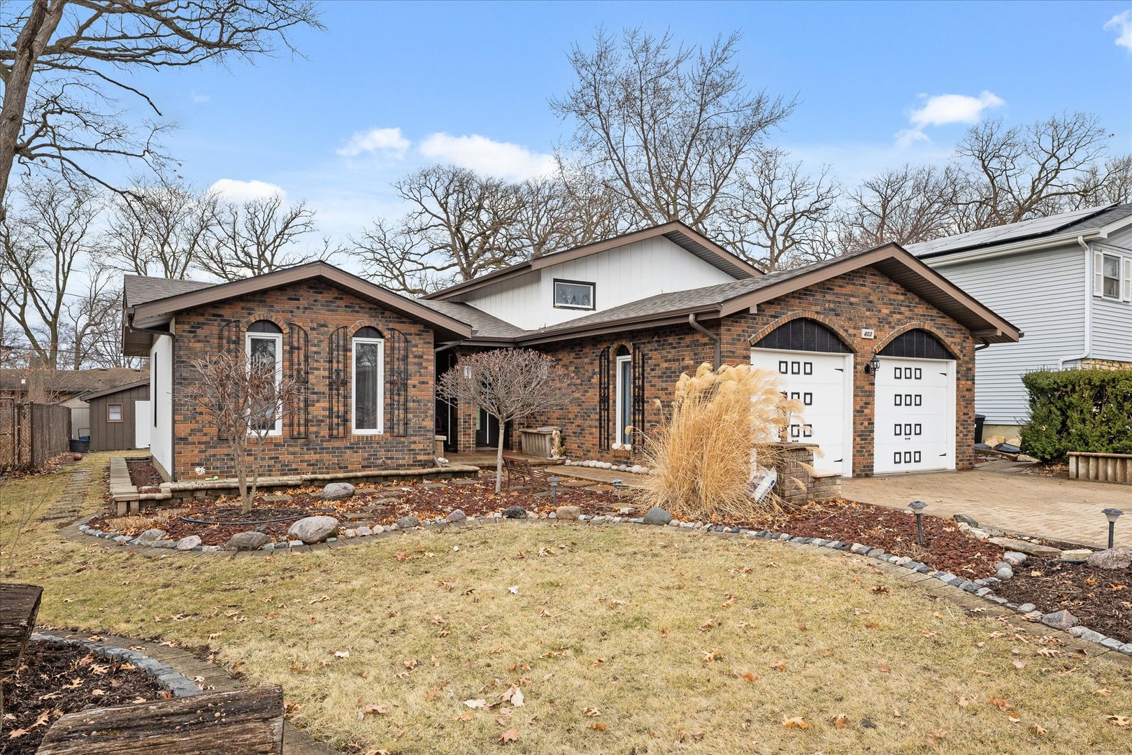 403 South Reedwood Drive Joliet, IL 60436 - Photo 2 of 35