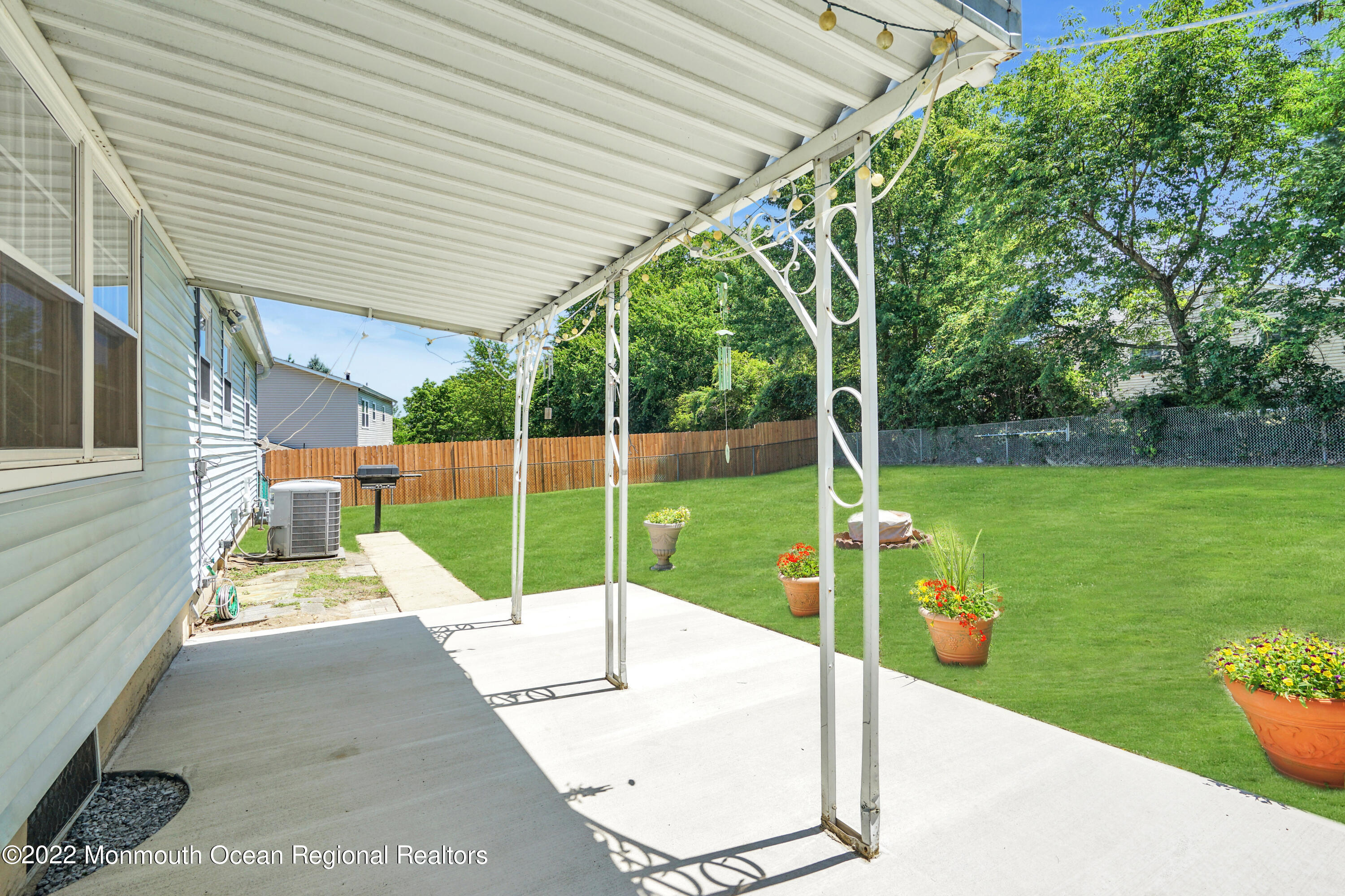 9 Hawaii Road Jackson, NJ 08527 - Photo 21 of 26 Patio
