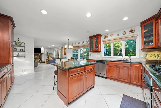 $1,100,000 | 2503 Indian Ridge Drive, Glenview, IL 60026