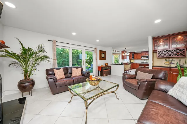 $1,100,000 | 2503 Indian Ridge Drive, Glenview, IL 60026