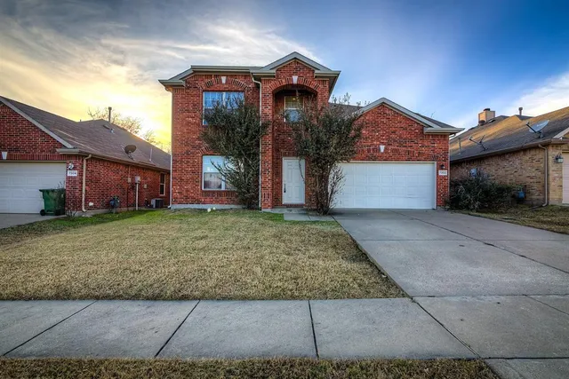 $2,445 | 7302 Cresswell Drive, Arlington, TX 76001