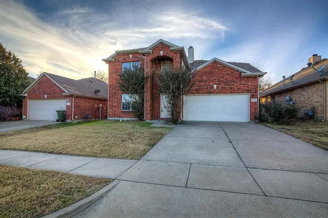 $2,445 | 7302 Cresswell Drive, Arlington, TX 76001