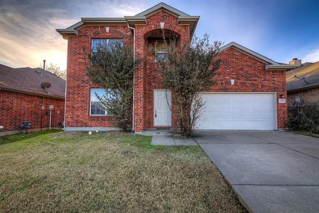 $2,445 | 7302 Cresswell Drive, Arlington, TX 76001