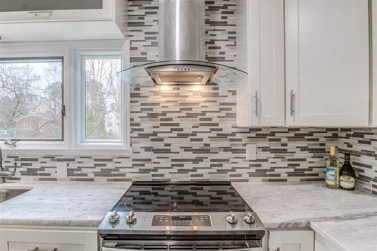 2624 Wade Avenue Raleigh, NC 27607 - Photo 12 of 30 Backsplash